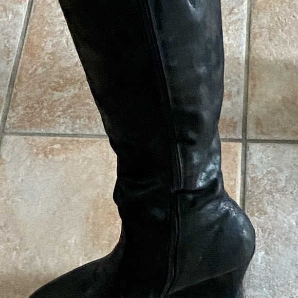 Tall black wedge heel boot by Softmoc - Size 40 (8.5-9) - Picture 6 of 13